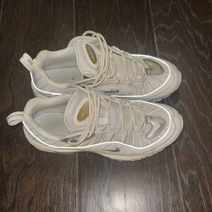 Women’s Nike air max